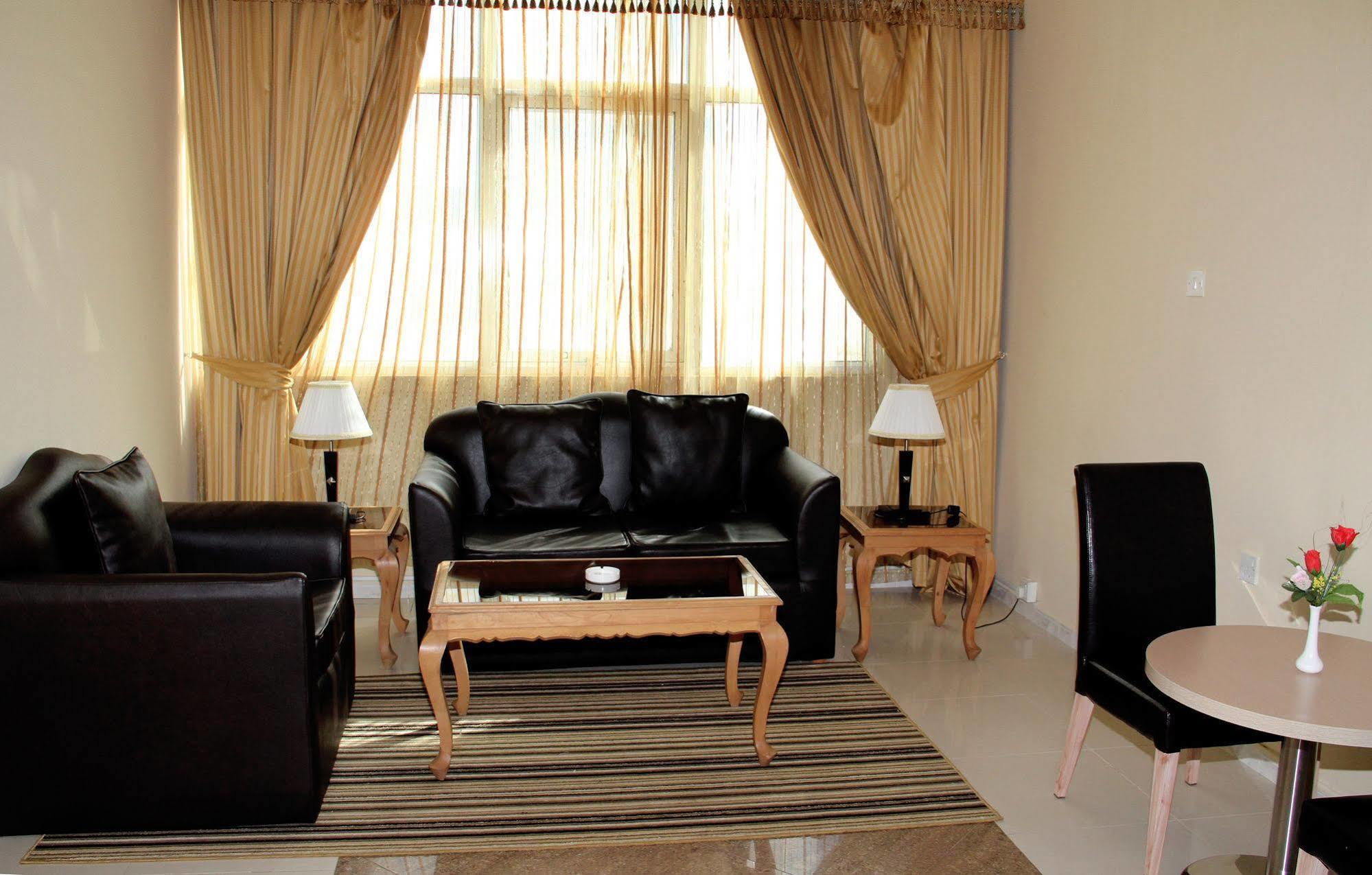 Royal Hotel Apartment Kalba Exterior foto